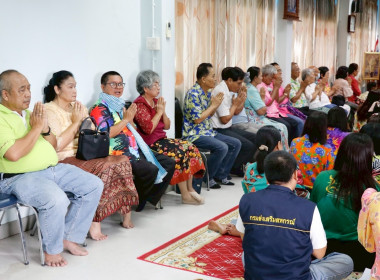 งานประเพณีทำบุญ และพิธีรดน้ำขอพรนักสหกรณ์อาวุโส ณ ... พารามิเตอร์รูปภาพ 39